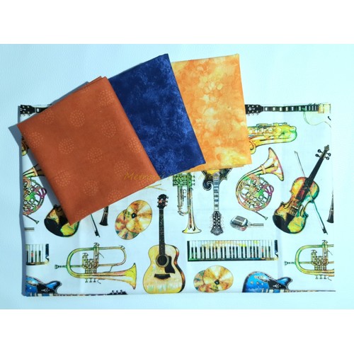 Balíček dizajnérskych bavlnených látok 4ks 50x55 cm  hudobné nástroje gitara, husle, klavír