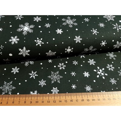 Bavlnené plátno vianočná bavlna snehové vločky stredné (Biele na zelenej)...