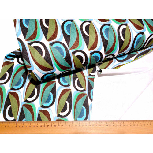 Teplý vzorovaný úplet