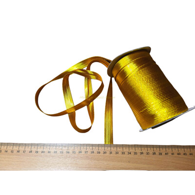 Zlatý šikmý prúžok cca 1,5cm