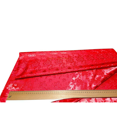 Červený brokát na kroje | Žakárová metráž | Kreativcentrum Margo
